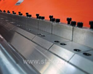 Фото 9 - Станок листогибочный ручной сегментный STALEX W2.0x3050A.