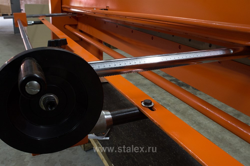 Фото 88 - Гильотина ручная STALEX Q01-1,5х1500.