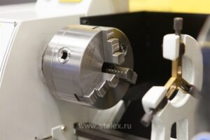 Фото 19 - Станок настольный токарный D250x550C.