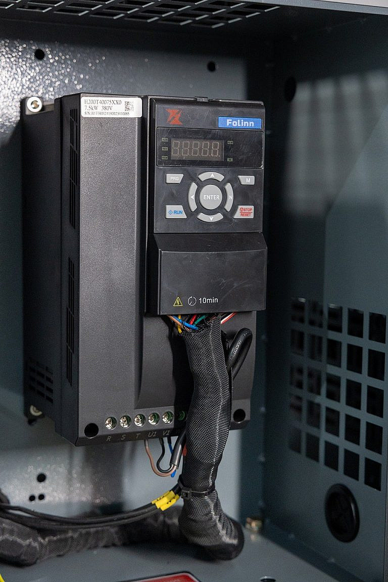 Фото 11 - Винтовой компрессор IC 7,5/10 C VSD IP23.